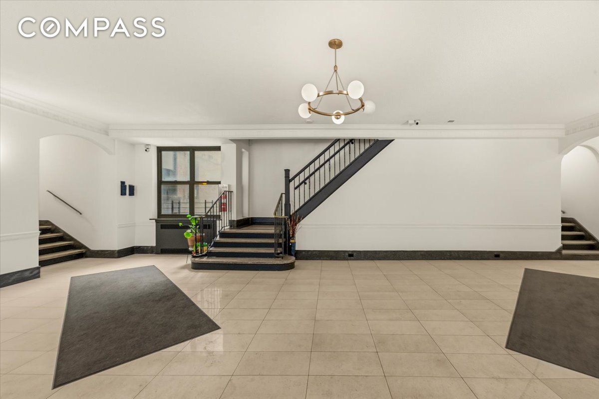 385 Argyle Road 4A