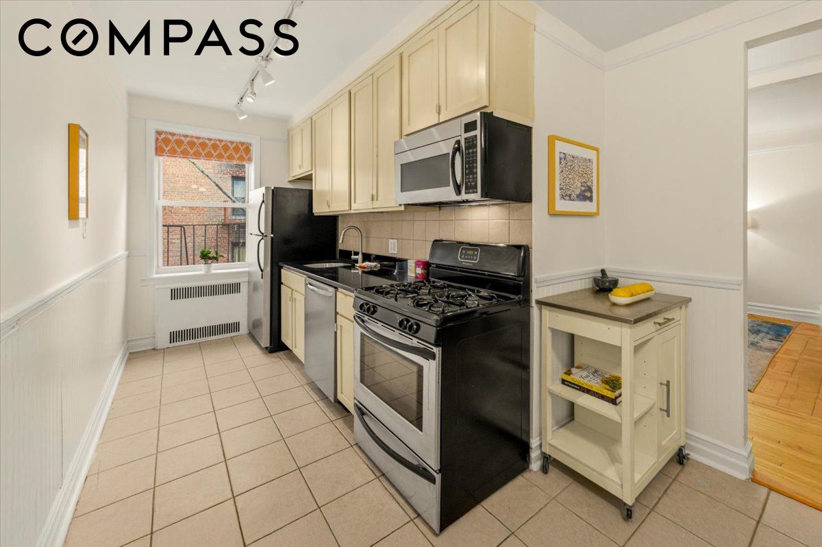 385 Argyle Road 4A