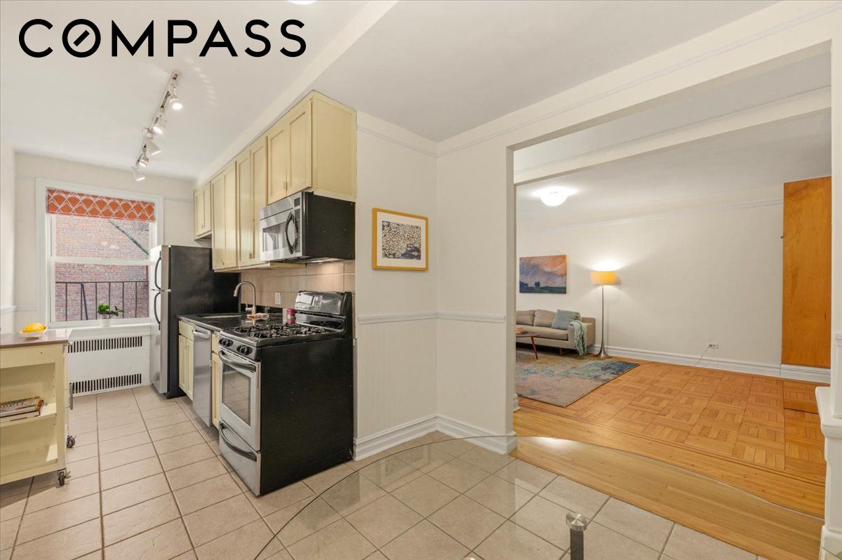 385 Argyle Road 4A