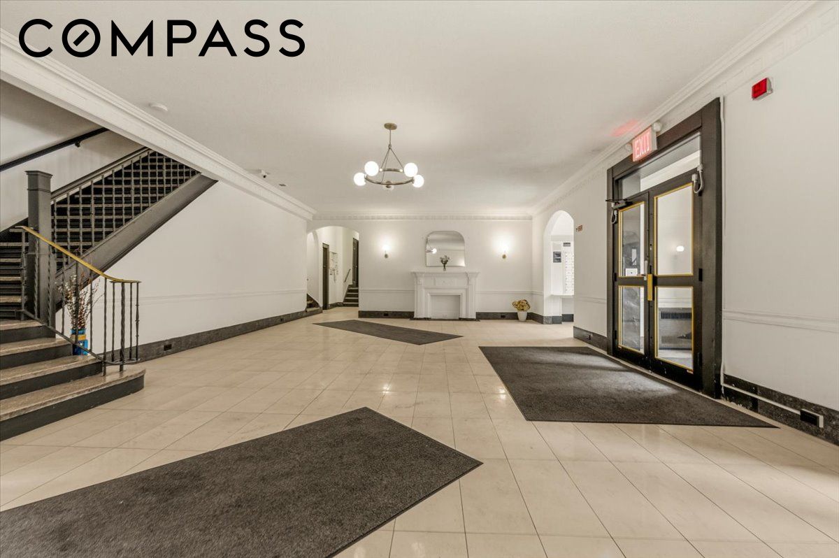 385 Argyle Road 4A