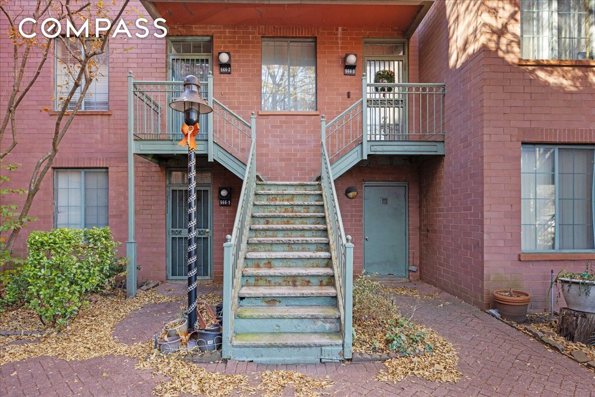 566 Louisiana Avenue 3