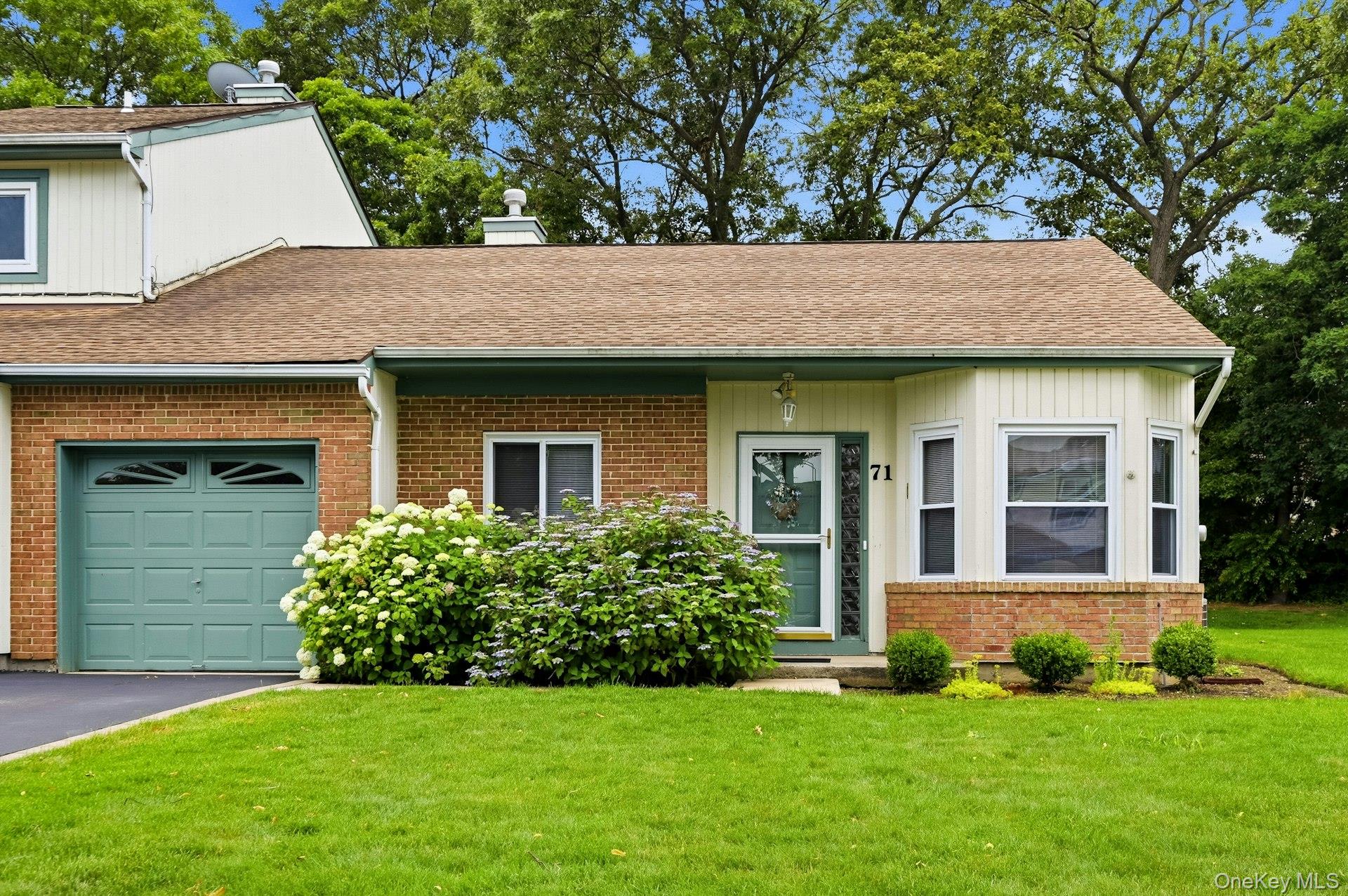 71 Timber Ridge Drive Unit: 71