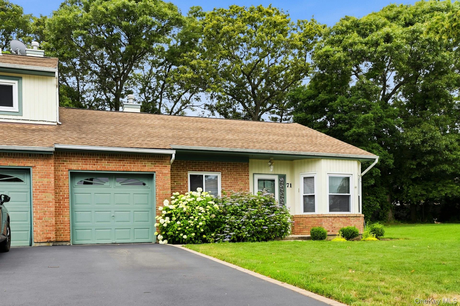 71 Timber Ridge Drive Unit: 71