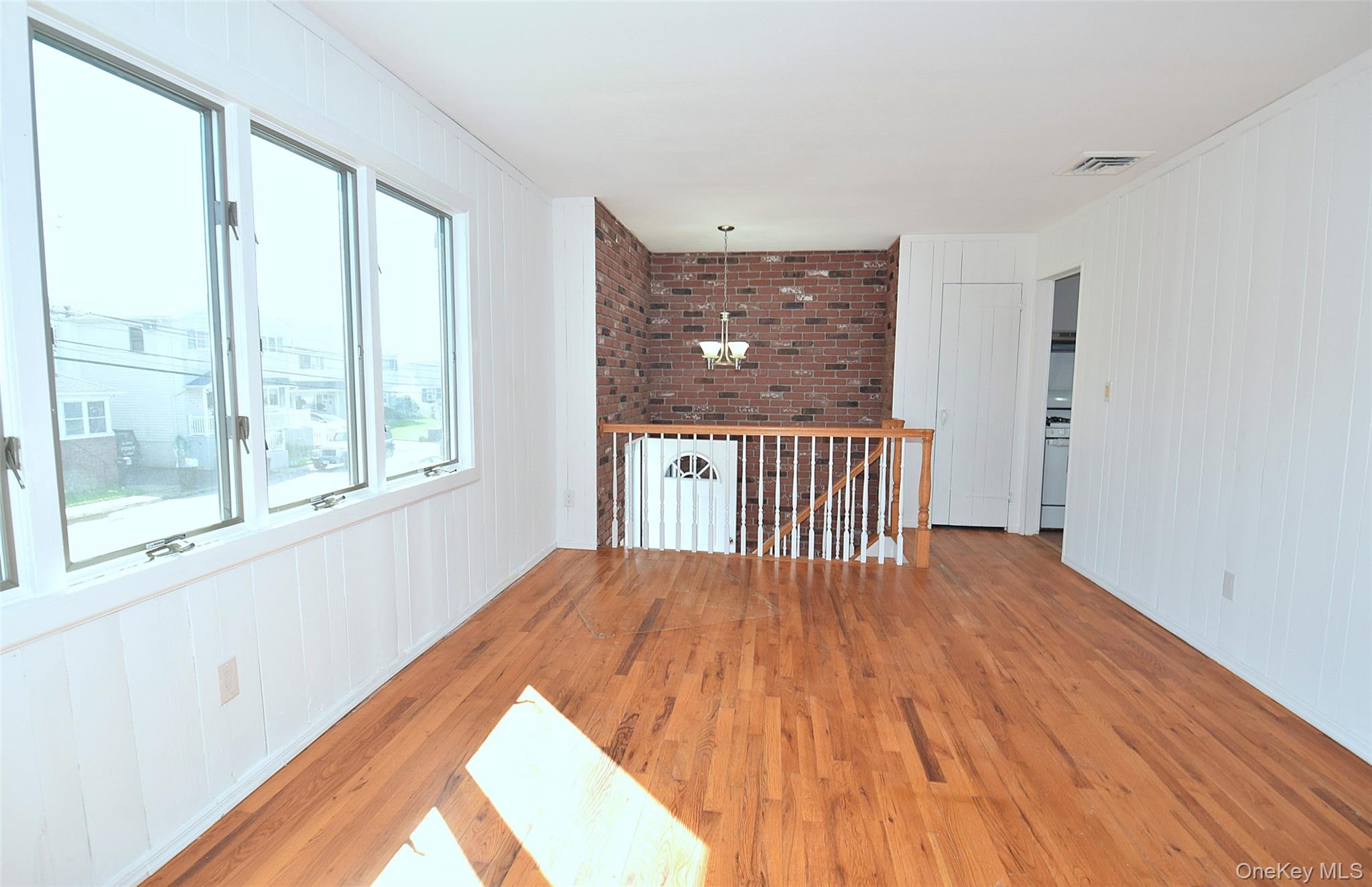 855 Surf Street