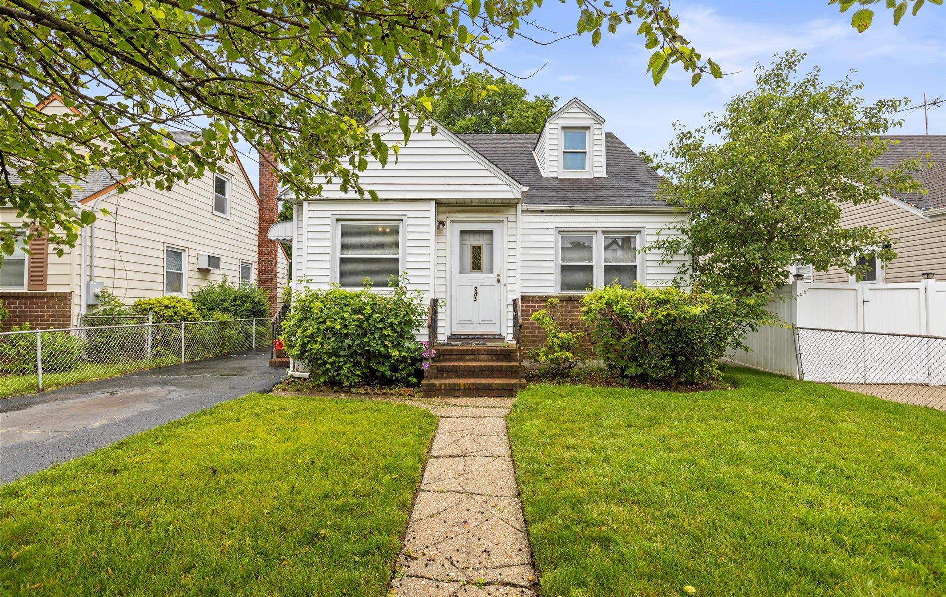 243 Ivy Street