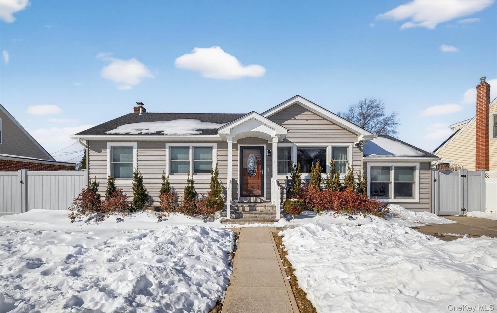 85 Pengon Circle
