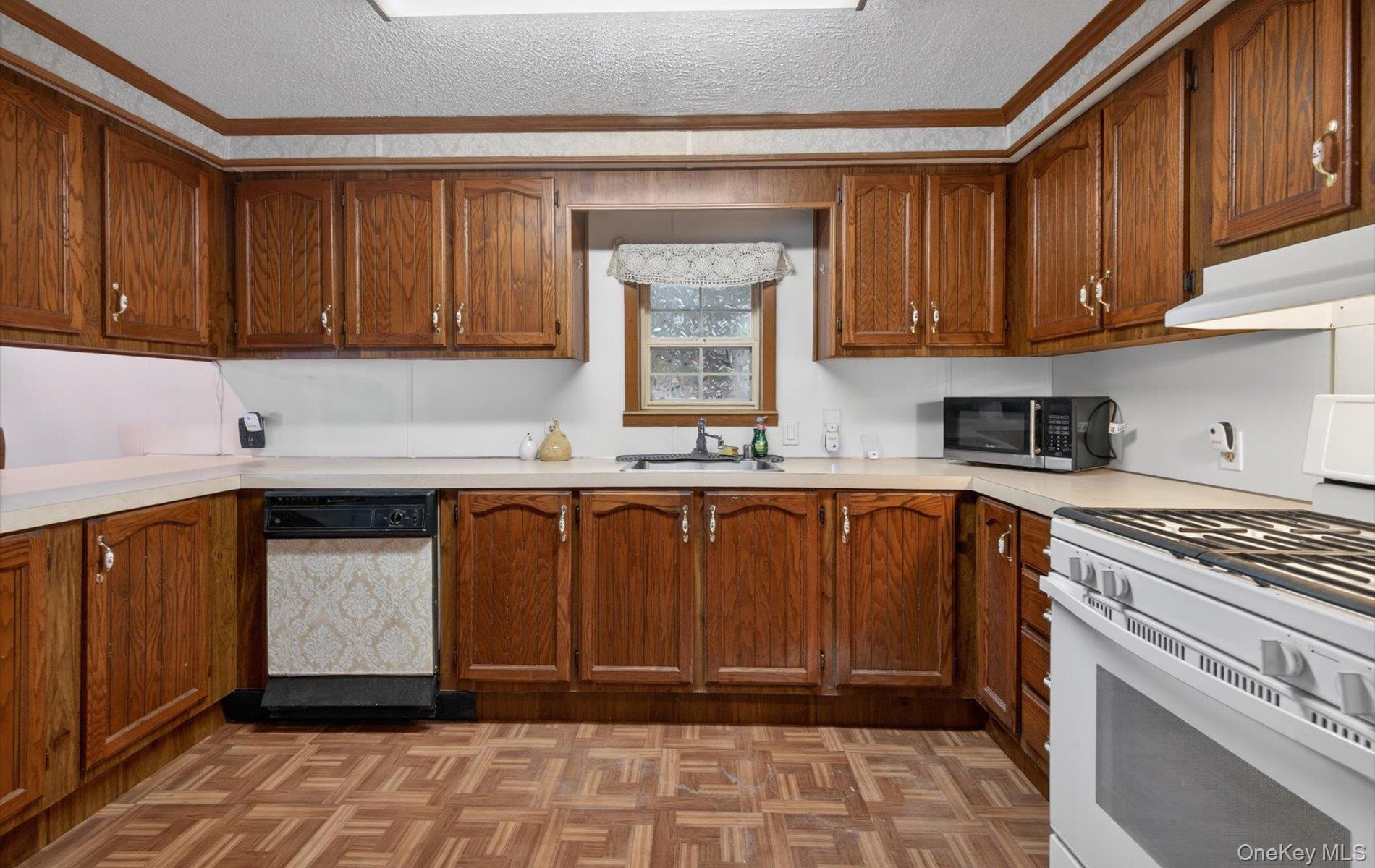 638 Fresh Pond Avenue Unit: 375