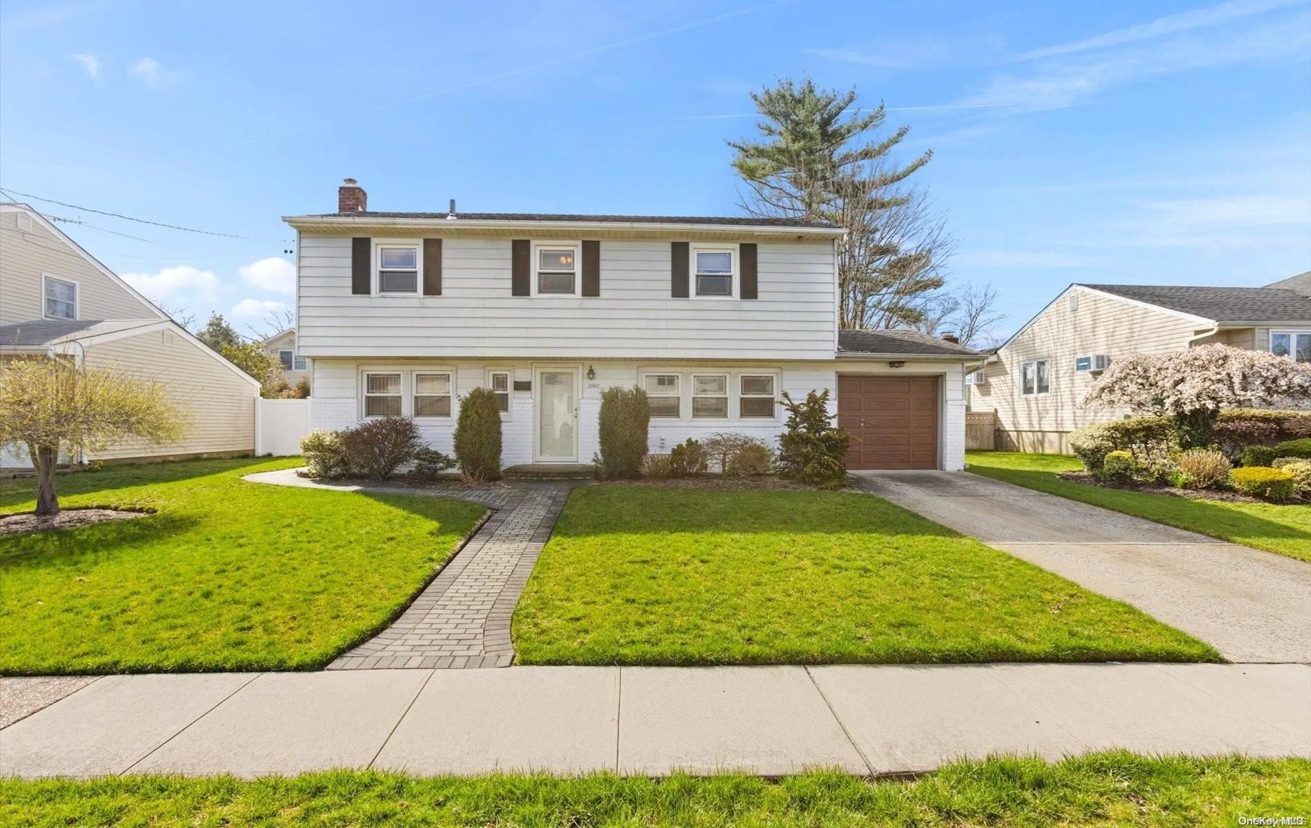 2480 Williams Court