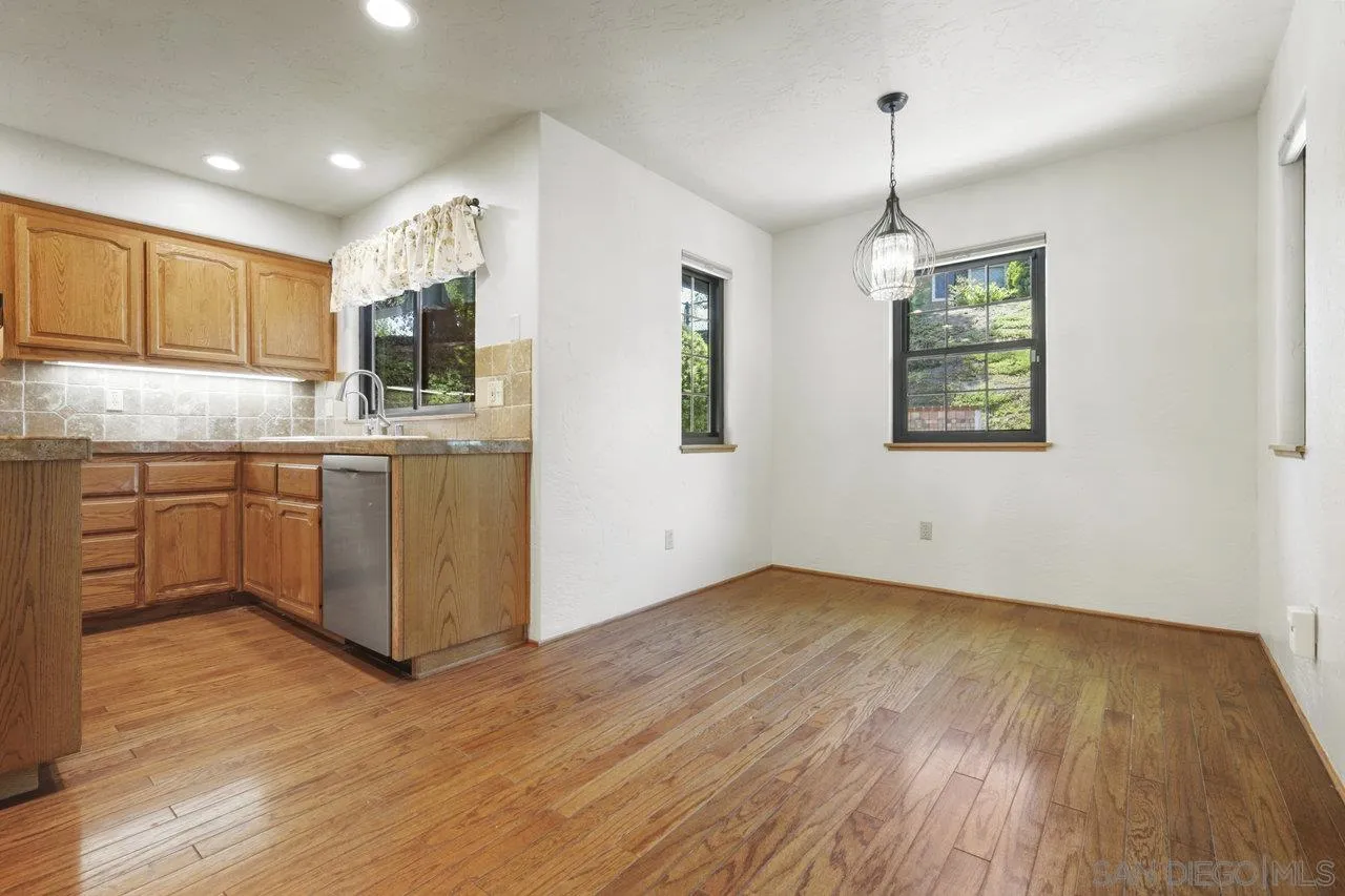 28116 Mountain Meadow Rd