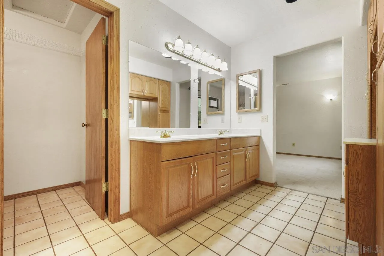 28116 Mountain Meadow Rd