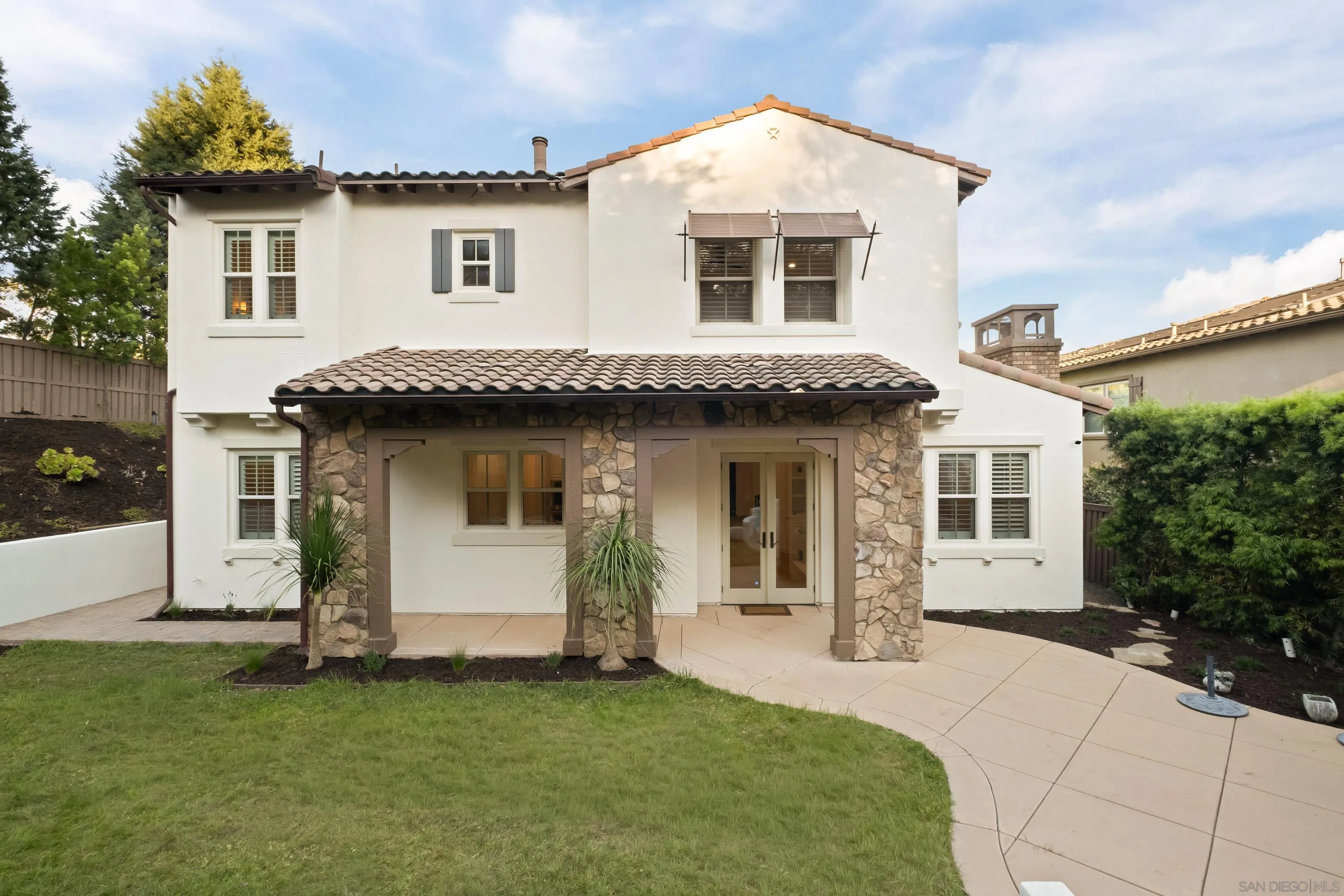 7175 Sitio Caballero