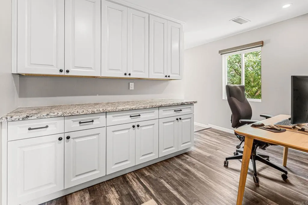 2816 Pioneer Way