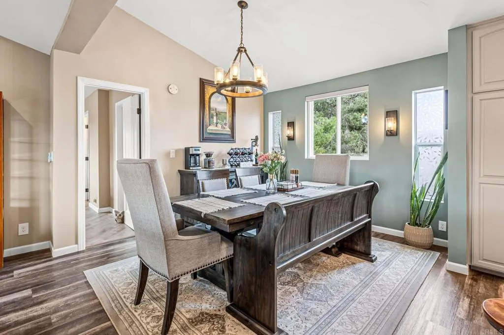 2816 Pioneer Way