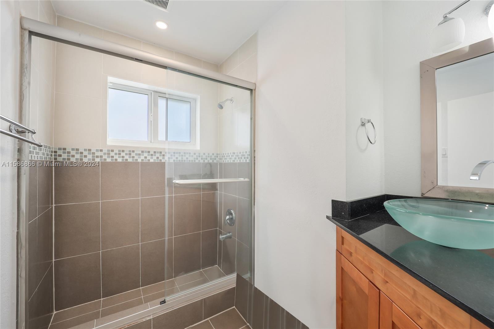 111 E 1st Ct
