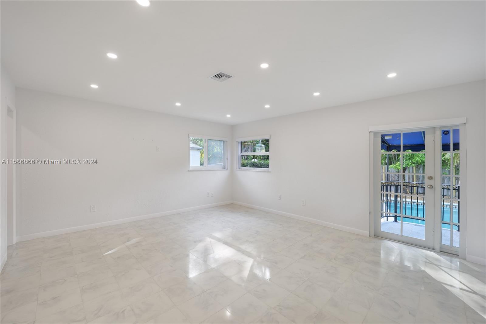 111 E 1st Ct