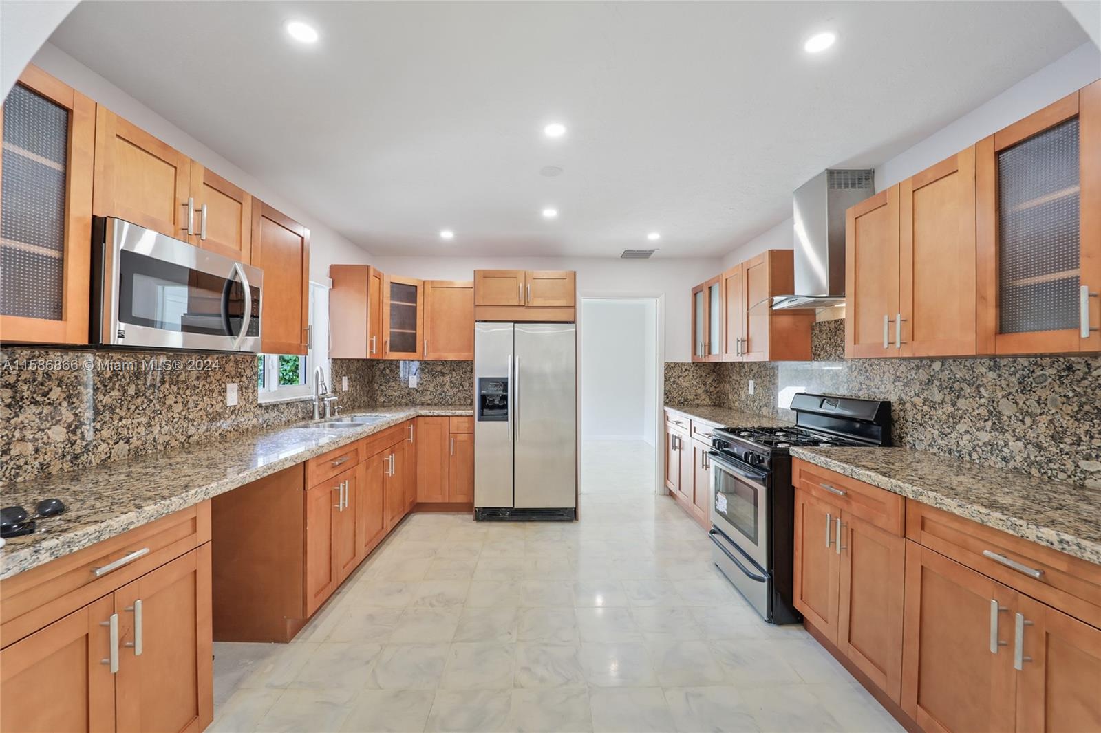 111 E 1st Ct