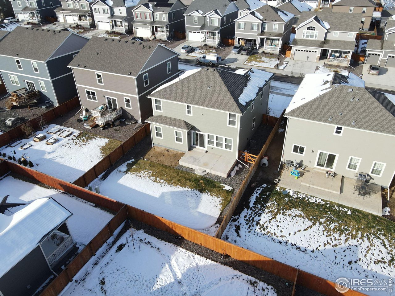 1229 Lily Mountain Rd