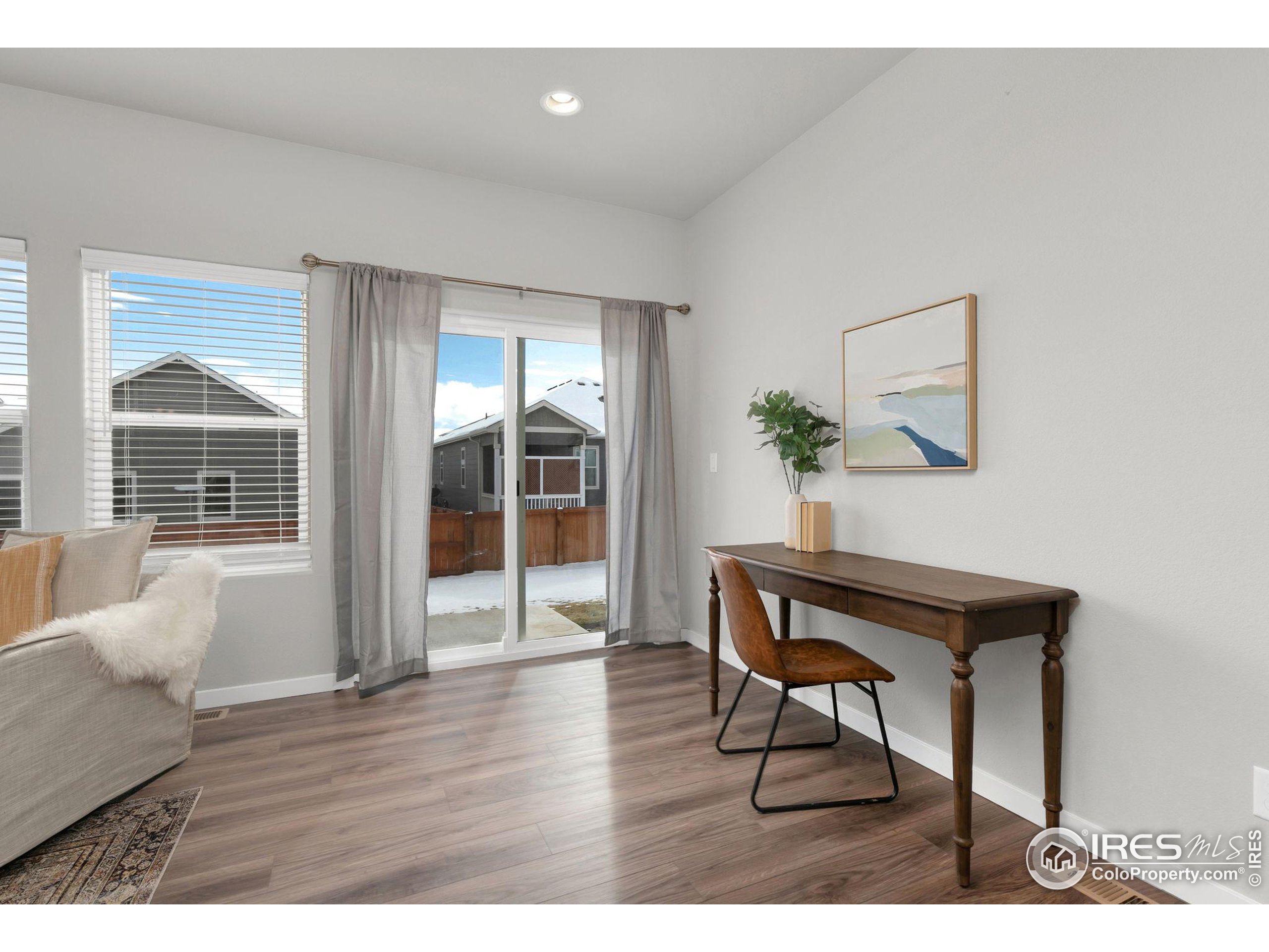 1229 Lily Mountain Rd