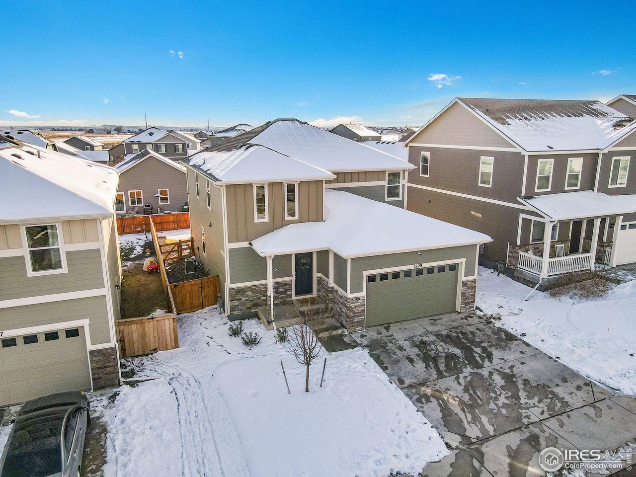 1229 Lily Mountain Rd