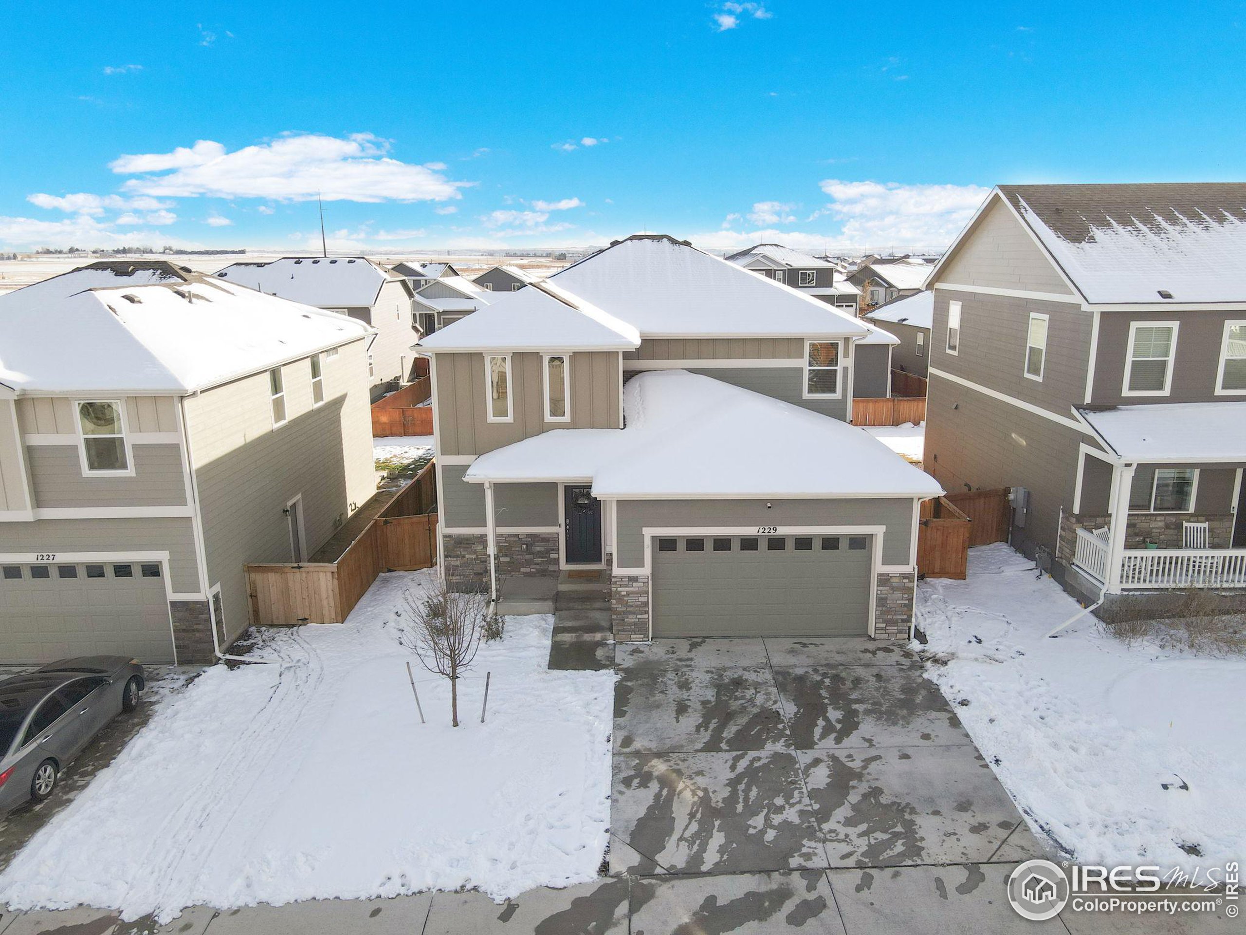 1229 Lily Mountain Rd