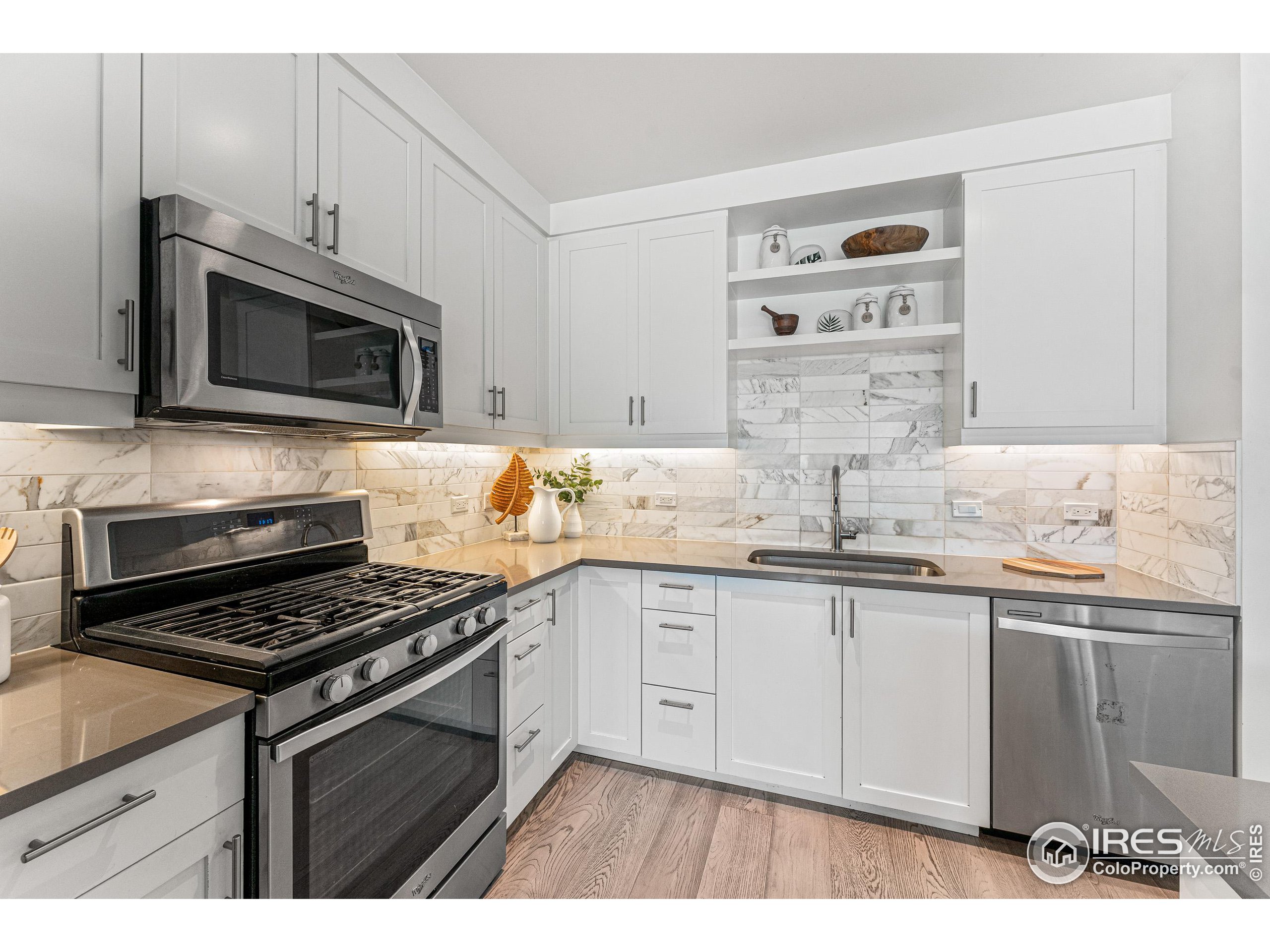 3301 Arapahoe Ave Unit: 422