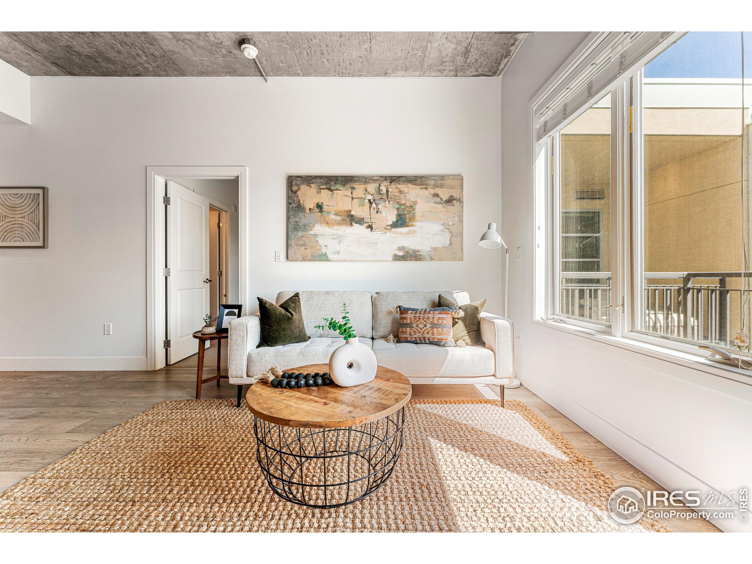 3301 Arapahoe Ave Unit: 422