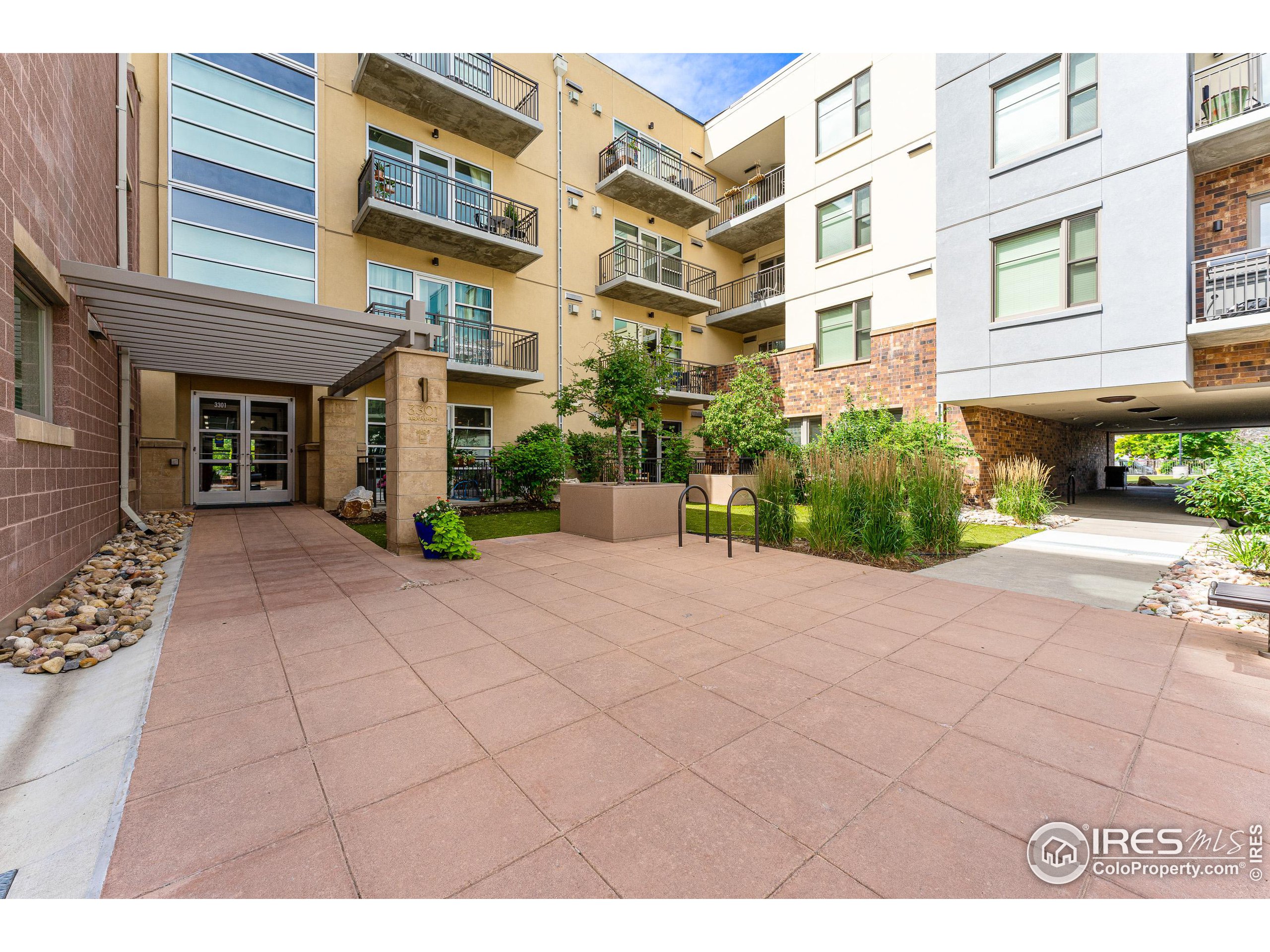 3301 Arapahoe Ave Unit: 422