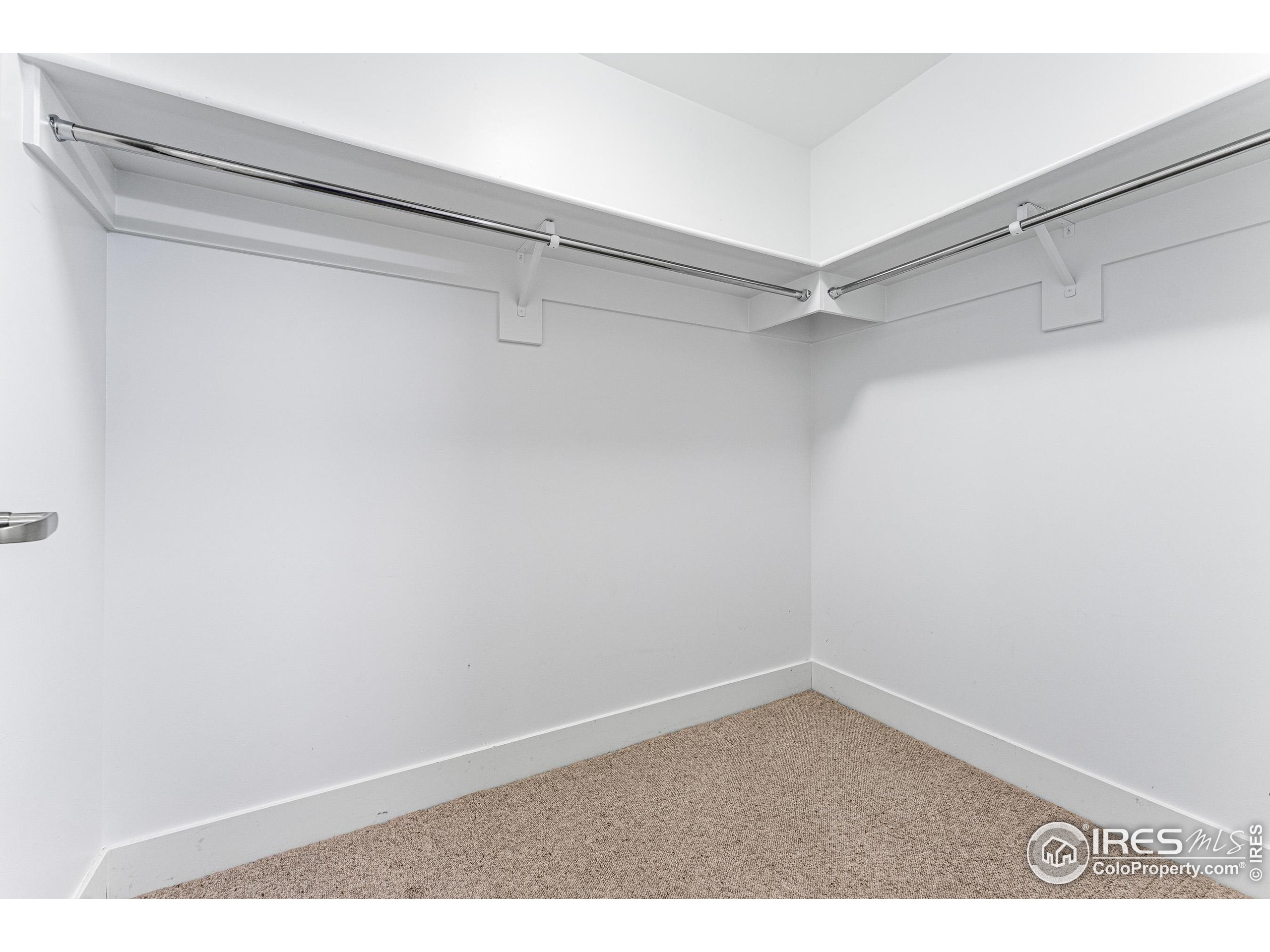 3301 Arapahoe Ave Unit: 422