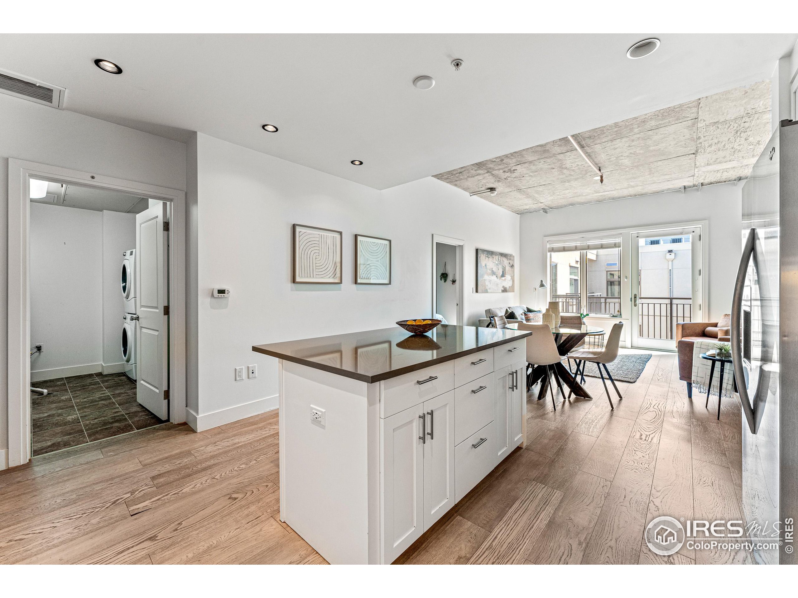 3301 Arapahoe Ave Unit: 422