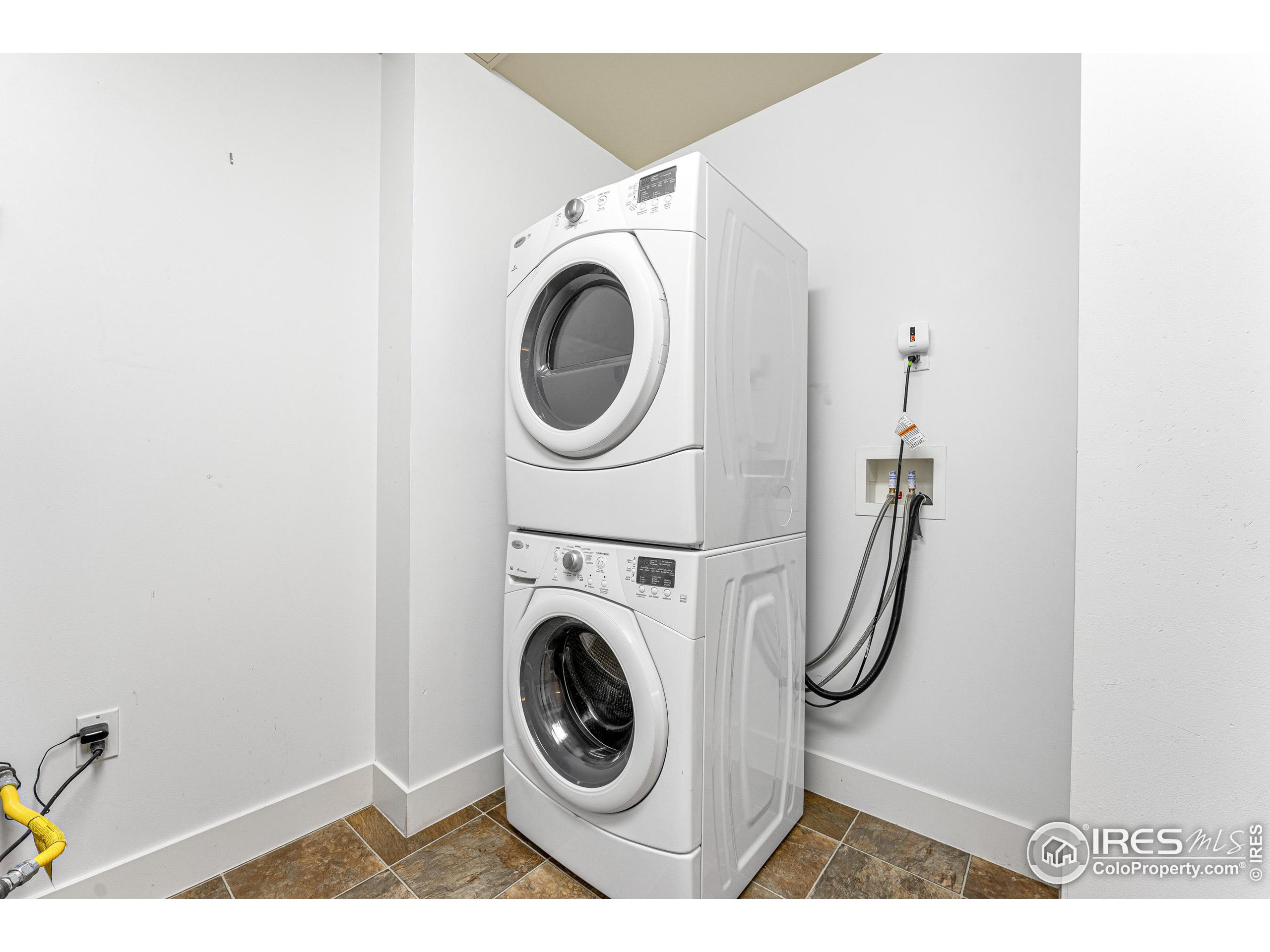 3301 Arapahoe Ave Unit: 422