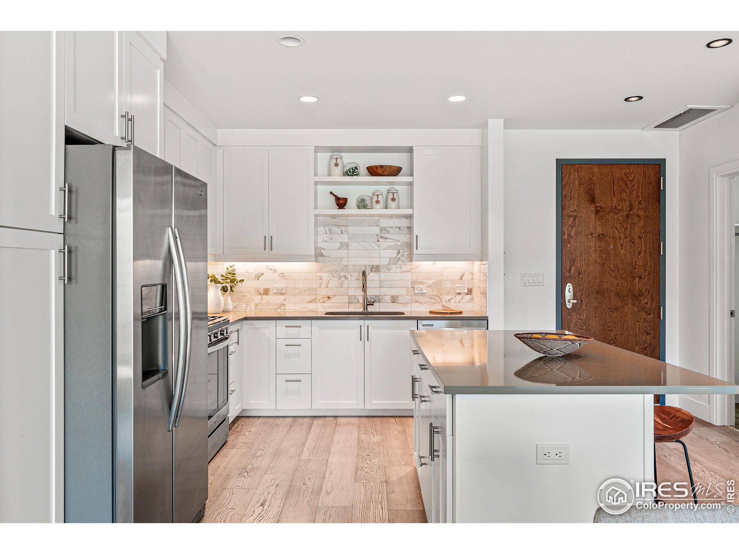 3301 Arapahoe Ave Unit: 422