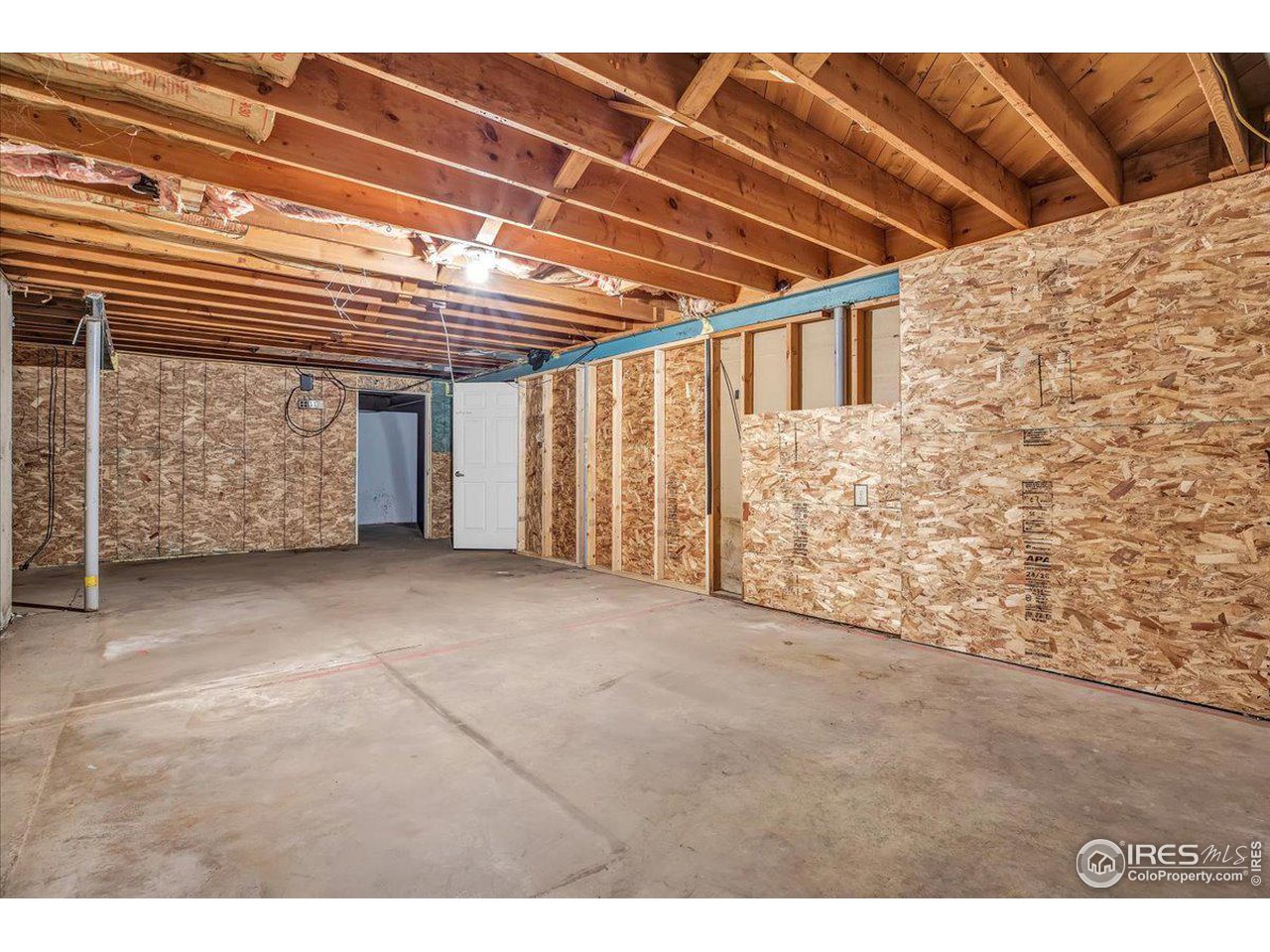 230 Seminole Dr
