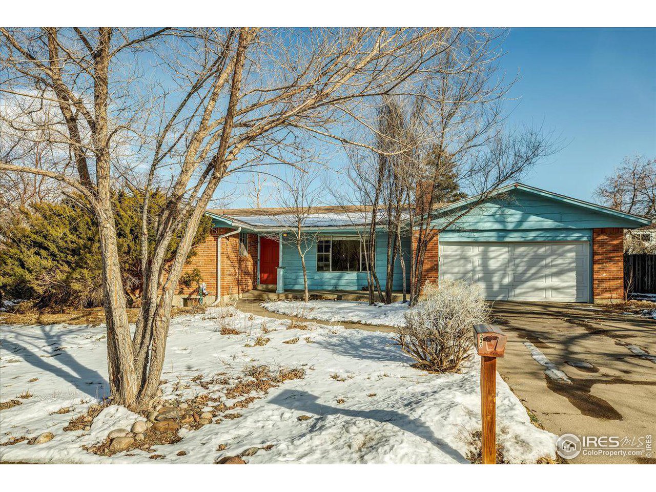 230 Seminole Dr