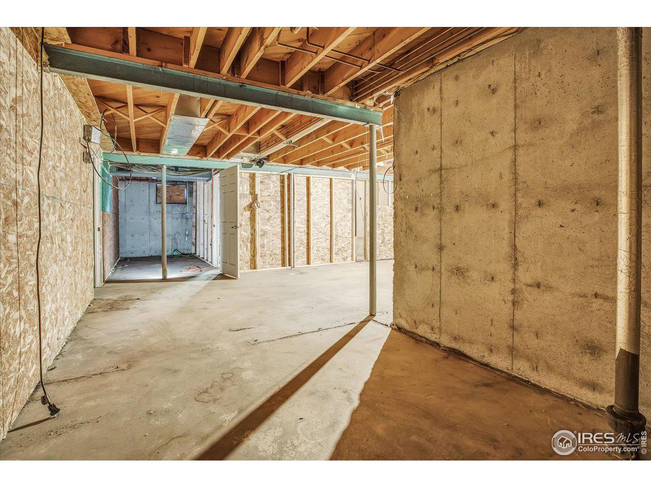 230 Seminole Dr