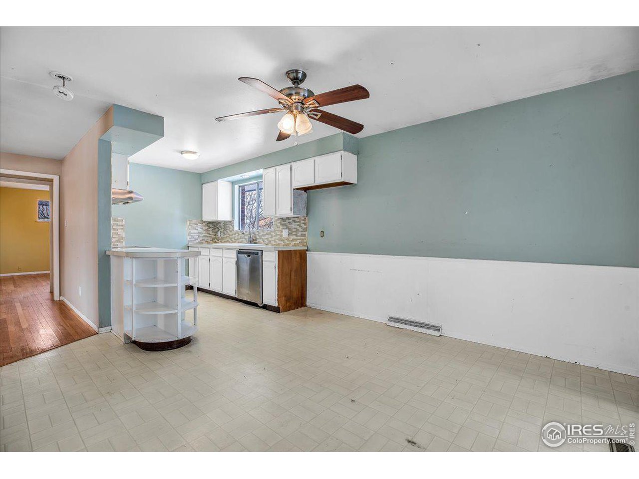 230 Seminole Dr