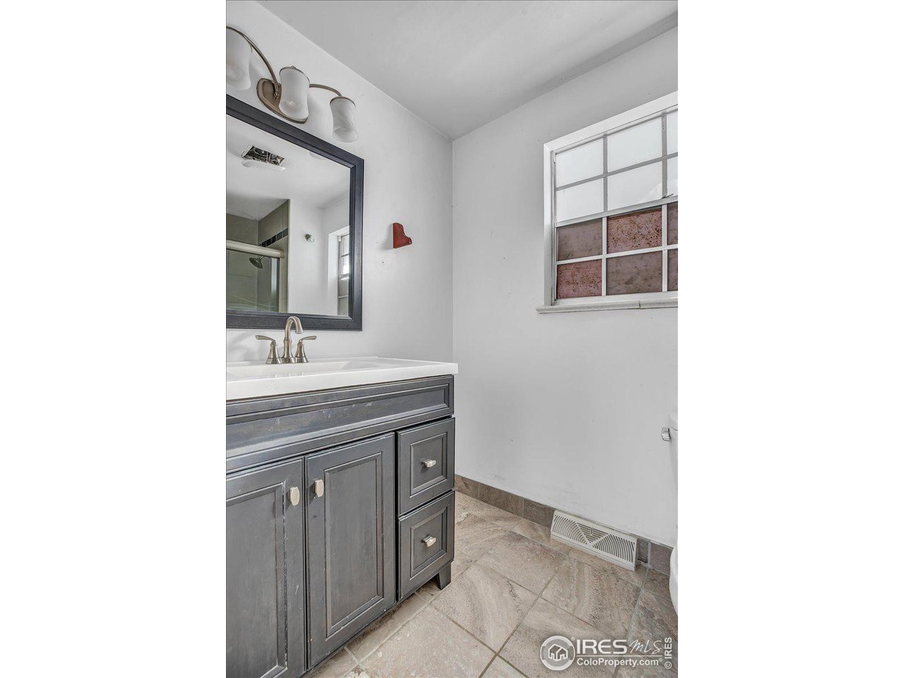 230 Seminole Dr