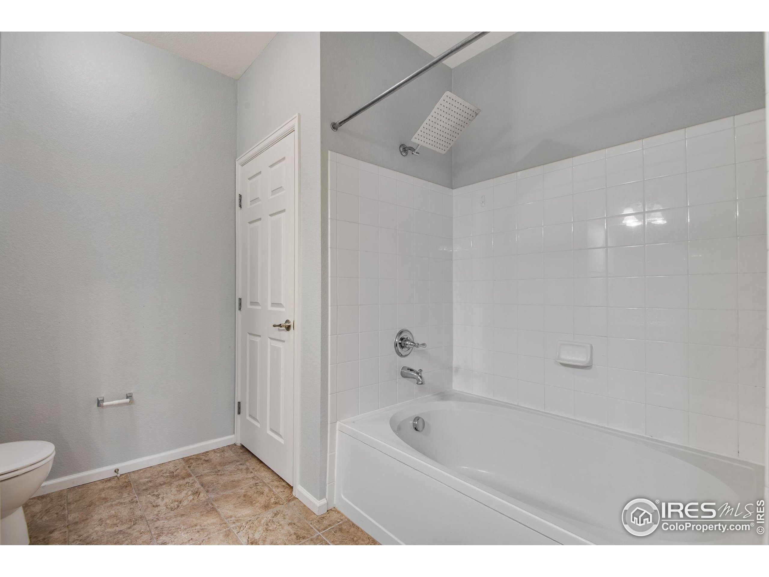 2955 Blue Sky Cir 6-104