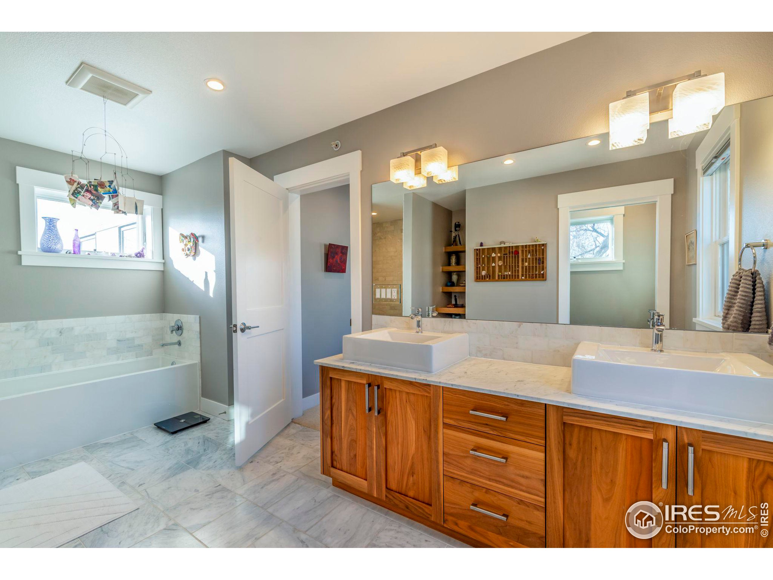 2058 Walnut St Unit: A