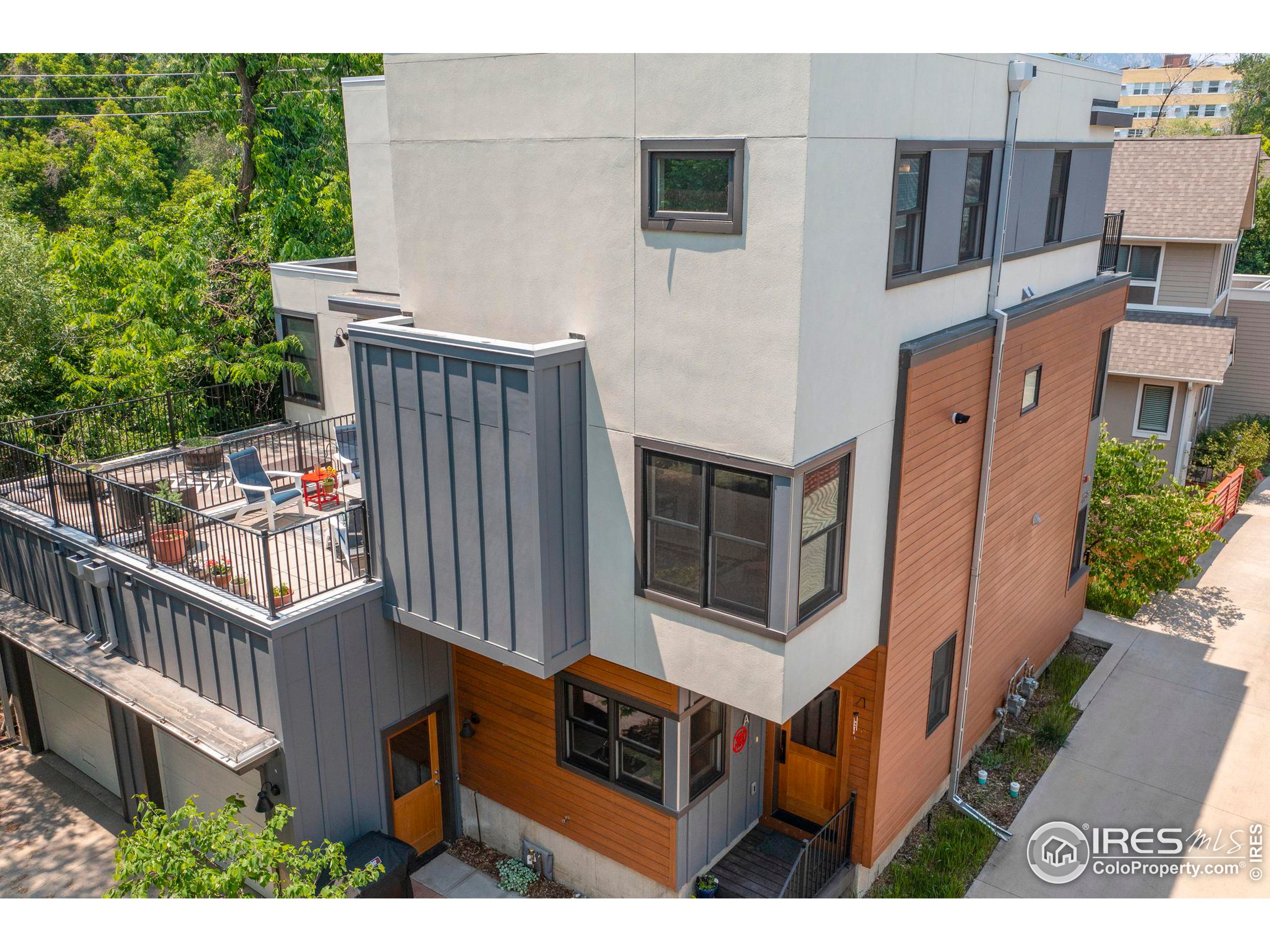 2058 Walnut St Unit: A