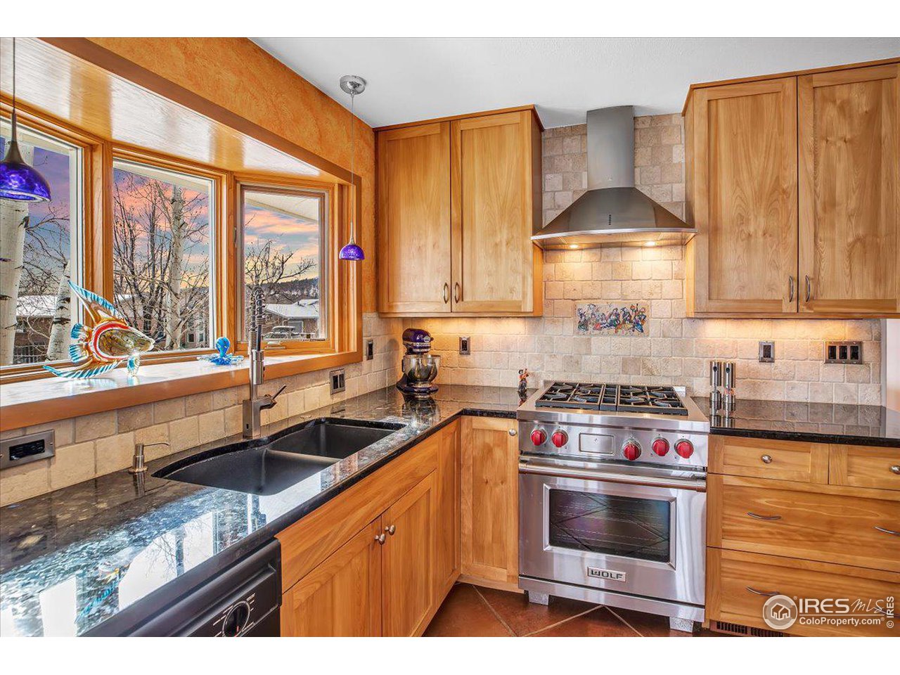 716 Ithaca Dr