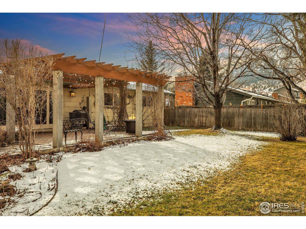 716 Ithaca Dr