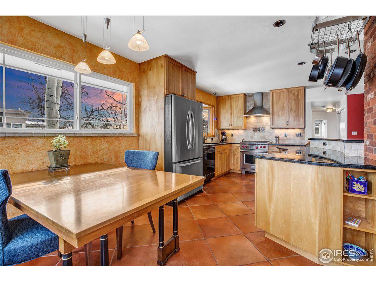 716 Ithaca Dr