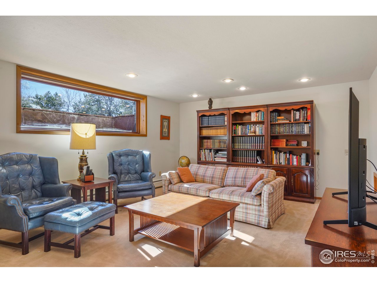 845 Poplar Ave