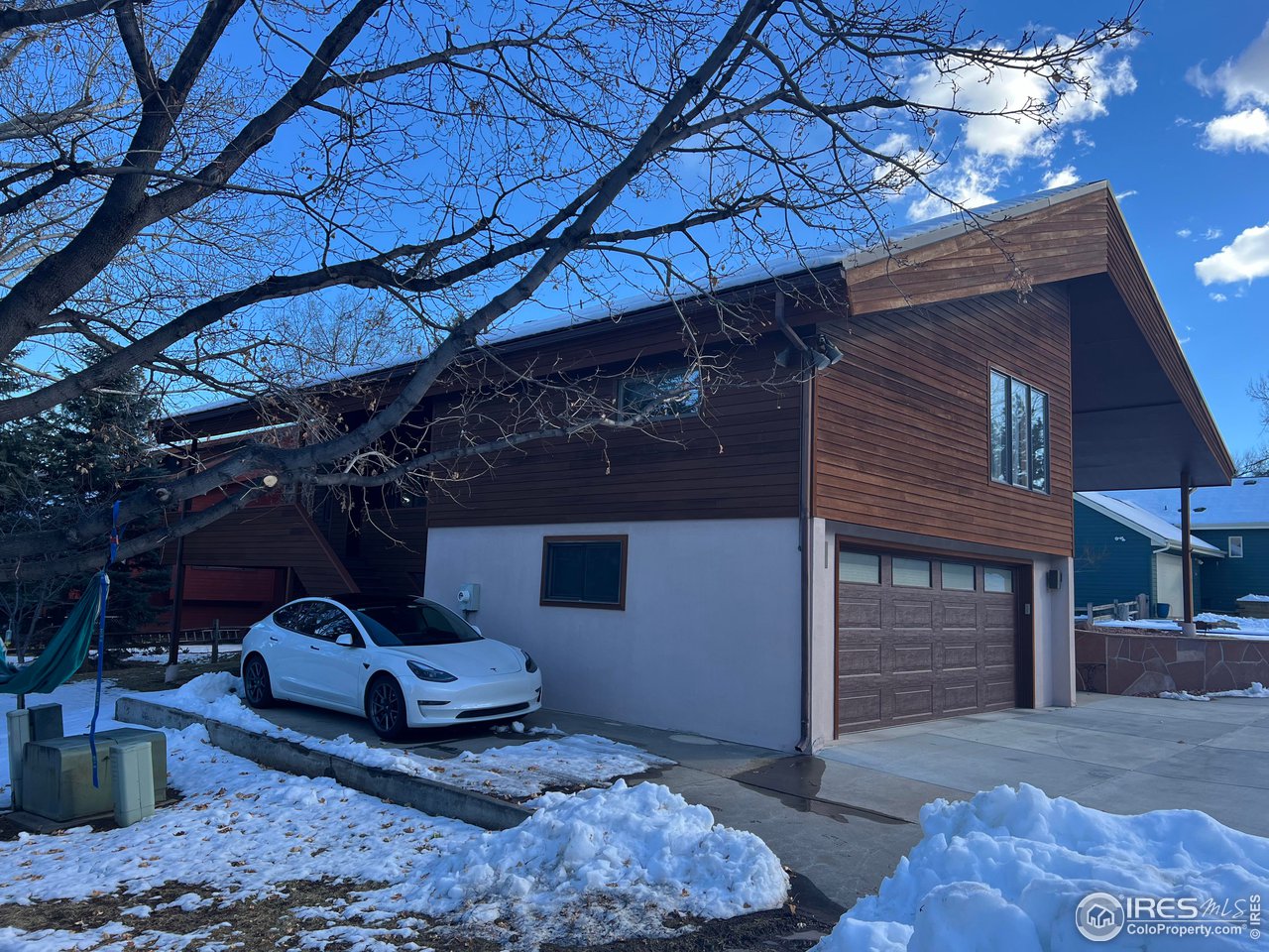 845 Poplar Ave