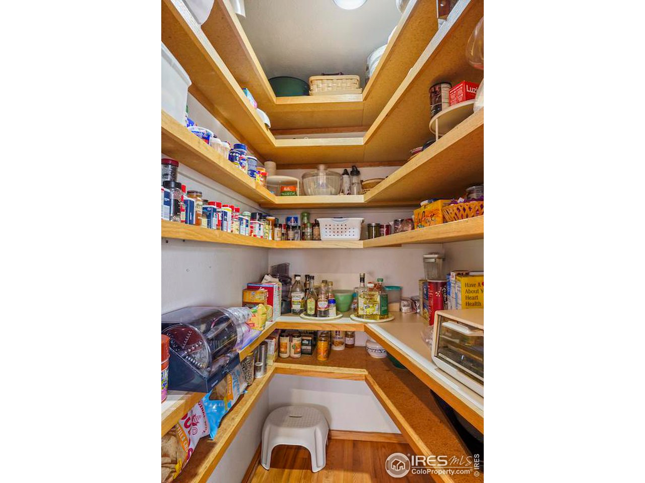 845 Poplar Ave