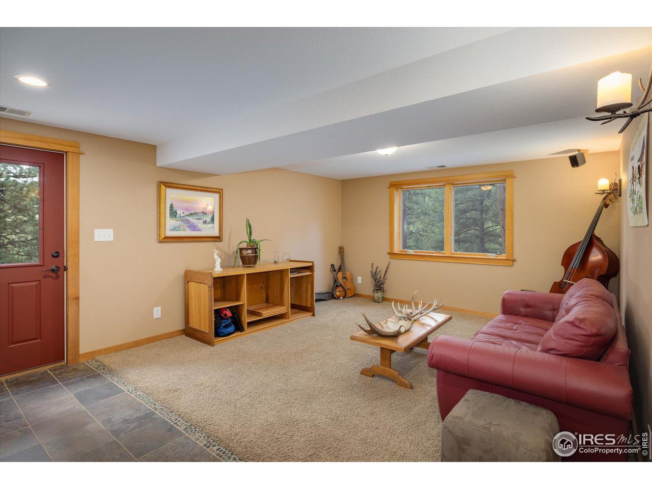 845 Cold Springs Rd