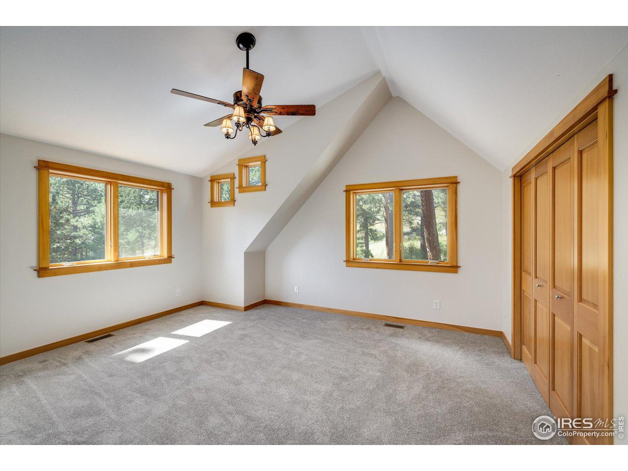 845 Cold Springs Rd