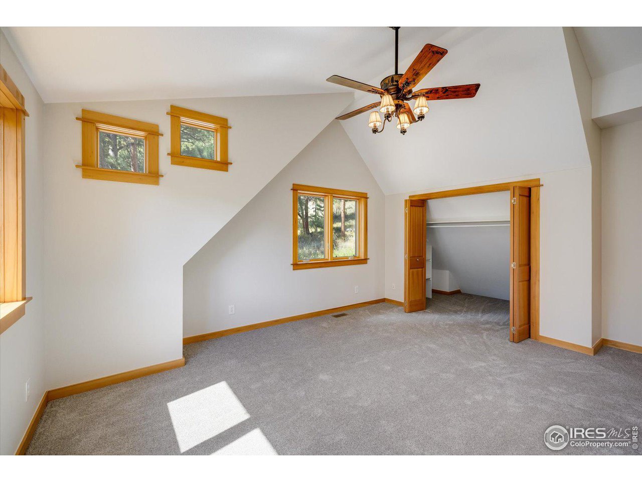 845 Cold Springs Rd