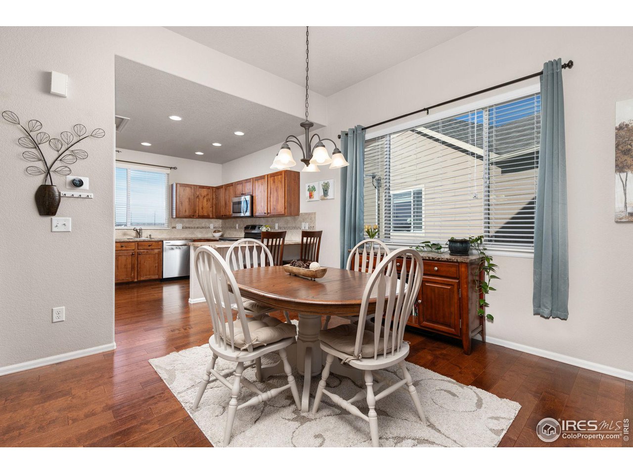 262 Pinebrook Ct