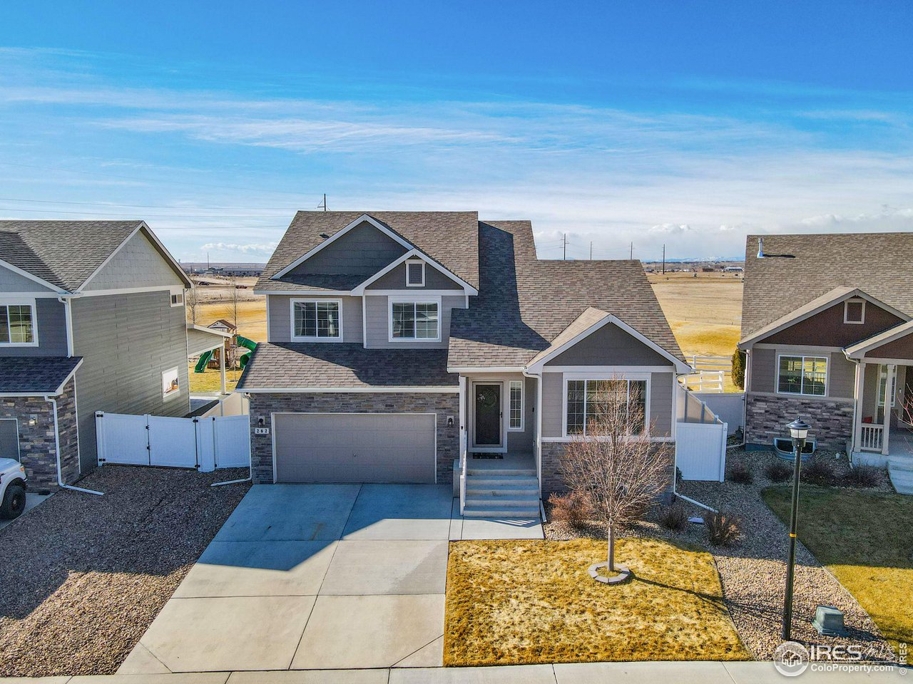 262 Pinebrook Ct